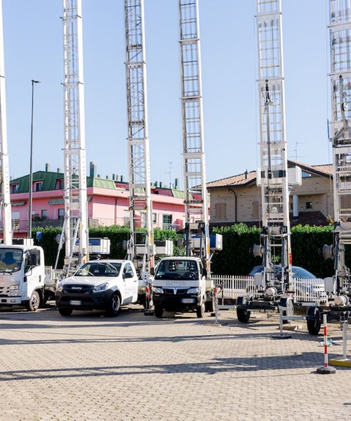 Noleggio scale per traslochi Milano e dintorni